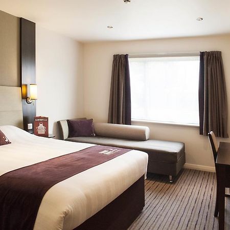 Premier Inn Merthyr Tydfil Exterior foto