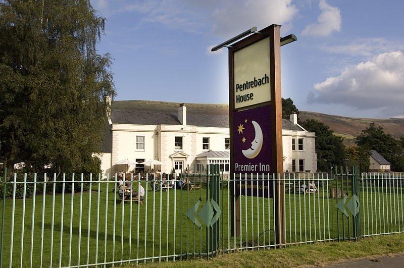 Premier Inn Merthyr Tydfil Exterior foto